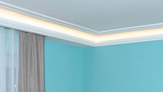 Deckenbeleuchtung mit LED Streifen und Styroporleisten
