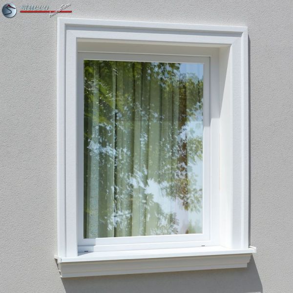 einfache Fensterumrahmung mit der Außenstuckleiste Bayern 120