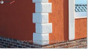 Bossensteine mit Lederrollen-Muster