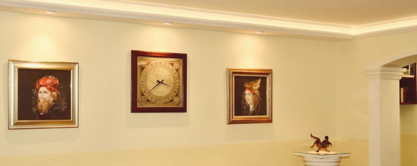 LED Spotlights in Styroporleisten LED Spotlights in Styroporleisten