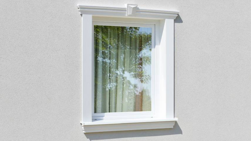 Außenstuck zur Verzierung des Fenstersturzes