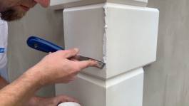 Überschüssige unverdünnte Beschichtungsmasse entfernen