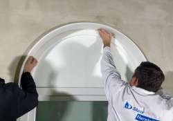 Die biegbare XPS-Platte gut andrücken