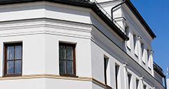 Stuckverzierung mit Gesimsen Stuckverzierung mit Gesimsen