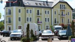 Fassadengestaltung mit beschichteten Styropor Außenstuck Zierleisten