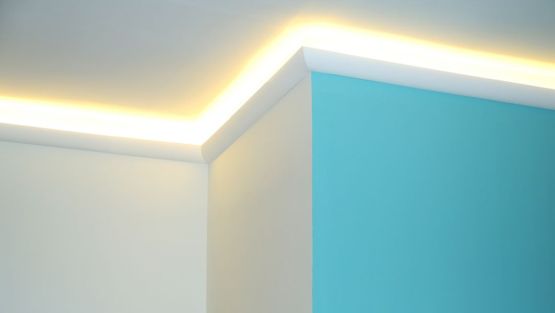 LED Beleuchtung an der Decke mit Styroporleisten