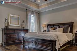 Verschieden Schlafzimmer mit verschiedenen Styroporleisten – immer eine schöne Raumgestaltung Idee