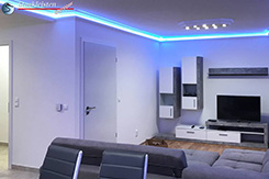 Modernes Wohnzimmer mit LED Stuckleisten